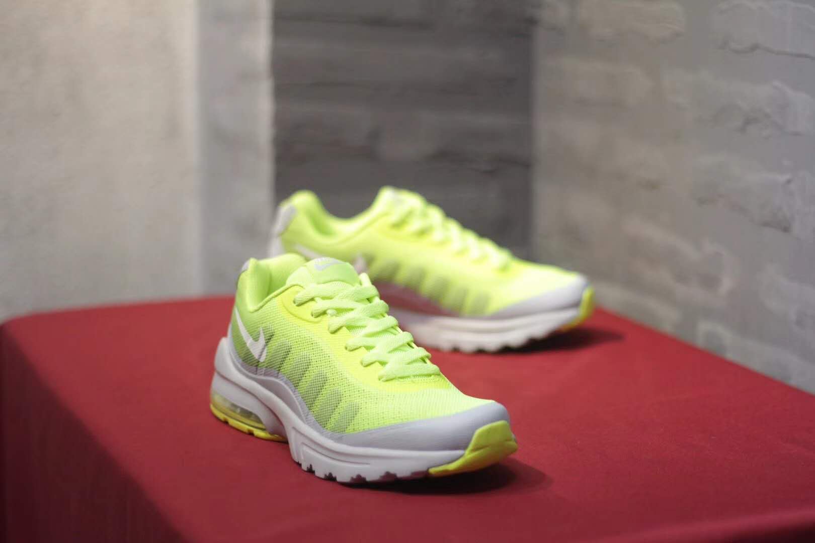 Nike Air Max Invigor Print 95 Fluorscent Green White Shoes